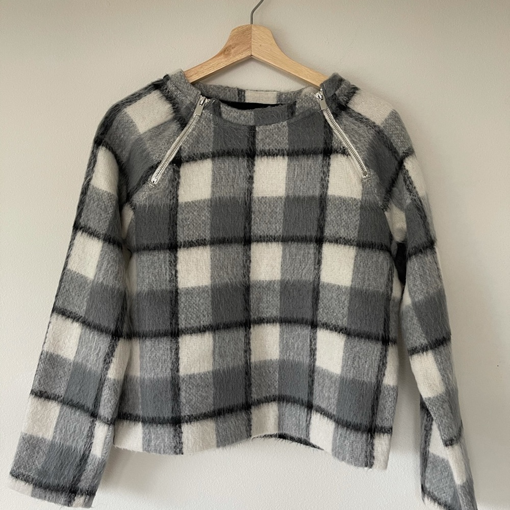 Abercrombie and Fitch Plaid Sweater